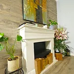Fawkner Modern 3Br House Netflix Wifi Parking