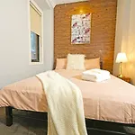 Fawkner Modern 3Br House Netflix Wifi Parking