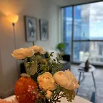Harborview Horizon Suite