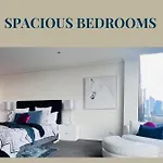 Platinum Luxury Stays The Grande Large 4 Brm 3 Bath Apt