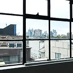 Chic Urban Loft In Prime Location