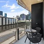 Sky Way On 10Th - A Sleek Balcony Pad With Parking