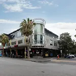Live The Seaside Lifestyle In Modern St Kilda Gem