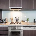 Rooftop Pool 2Br Apt At Marvel Stadium With Free Parking