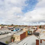 Light-Filled Stylish Living In Diverse Hawthorn