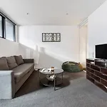 Little Collins Comfort - Cbd Stay In Free Tram Zone