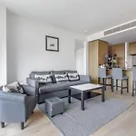 Southbank Palms - Central Balcony Pad