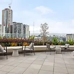 Southbank Palms - Central Balcony Pad