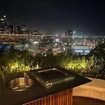 Lv 61 Penthouse With Breathtaking Yarra Views
