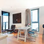 Southbank 26F 1Br Sea-View City Skyline Pool & Gym