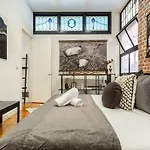 Collingwood Creative - Timeless Warehouse Loft