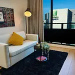 Home Away From Home In Southbank