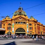 Skyview 2Bd2Bath Apt+Parking In Mel Cbd