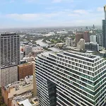 Aloft On Collins - Skyline Views From The 53Rd Floor