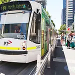 Comfy 2Br Apt Next To Melbourne Central City Views