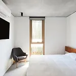 \'Modern Minimalism\' Slate Chic In The City