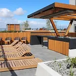 Luxurious Flemington With Stunning Racecourse View