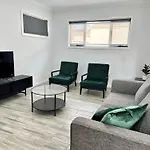 Townhouse In West Footscray