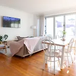Elwood Star- Beachside Retreat