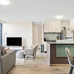 Central 1Br Southbank Apartment