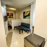 Melbourne Studio Unit - 107
