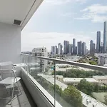 Skyline Envy - Streamlined South Melbourne Style