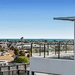 Luxury Penthouse With Astonishing Bay And City Views