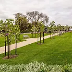 Moonee Valley Park With Parking