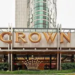 City Escape - 2 Mins From Southern Cross