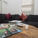 Melbourne Escape - Close To Cbd And Beach