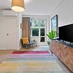 Urban Retro - Experience Vibrant Courtyard Charm