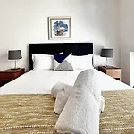 The Bell In Melbourne Cbd 19A