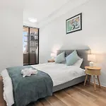 Sea View, Gym & Pool, 2 Bedrooms 2 Bathrooms