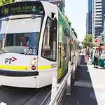 A Comfy & Modern 2Br Apt Near Melbourne Central
