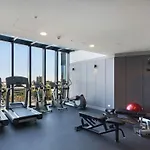 A Cozy Apt With City Views Near Crown Casino