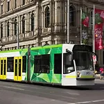 A Chic 2Br Apt Near Melbourne Cbd W Free Parking