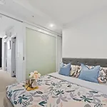 A Cozy 2Br Apt Next To Queen Victoria Market & Melbourne Central With City Views