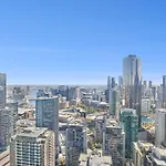 1 Bed Apt With Incredible View - Melbourne Square