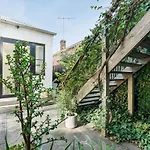 A Designer Terrace House By Edinburgh Gardens