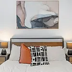 Rooftop Pool Stunning Apt At Marvel Stadium With Free Parking