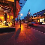 Oaks Melbourne South Yarra Suites