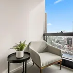 1 Bedroom With Breathtaking City Views