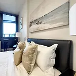 Apartment Mick