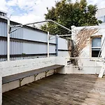 Ausis Accommodation Services Collingwood 01