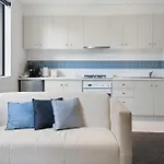 Cosy 1-Bed Apartment In The Heart Of Melbourne