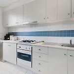 Cosy 1-Bed Apartment In The Heart Of Melbourne