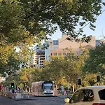 Pride Fawkner Apartments Bay-View