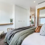 Vaquay Elements In South Melbourne