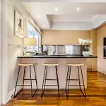 Vaquay El Karnak In Brunswick West