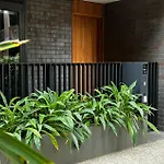 Kozyguru Collingwood 2B Townhouse
